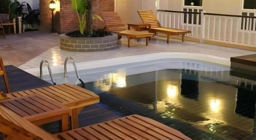 Baan Pimpisa Hotell Bang Sare Exteriör bild