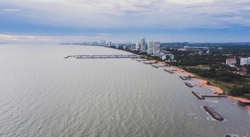 Baan Pimpisa Hotell Bang Sare Exteriör bild