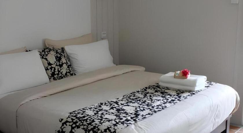 Baan Pimpisa Hotell Bang Sare Exteriör bild